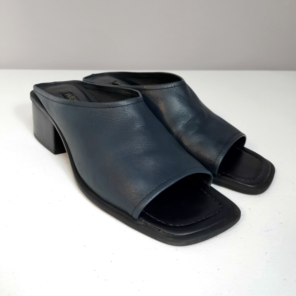 Westies Vintage Y2K Navy Leather Chunky Heeled Mules size 9